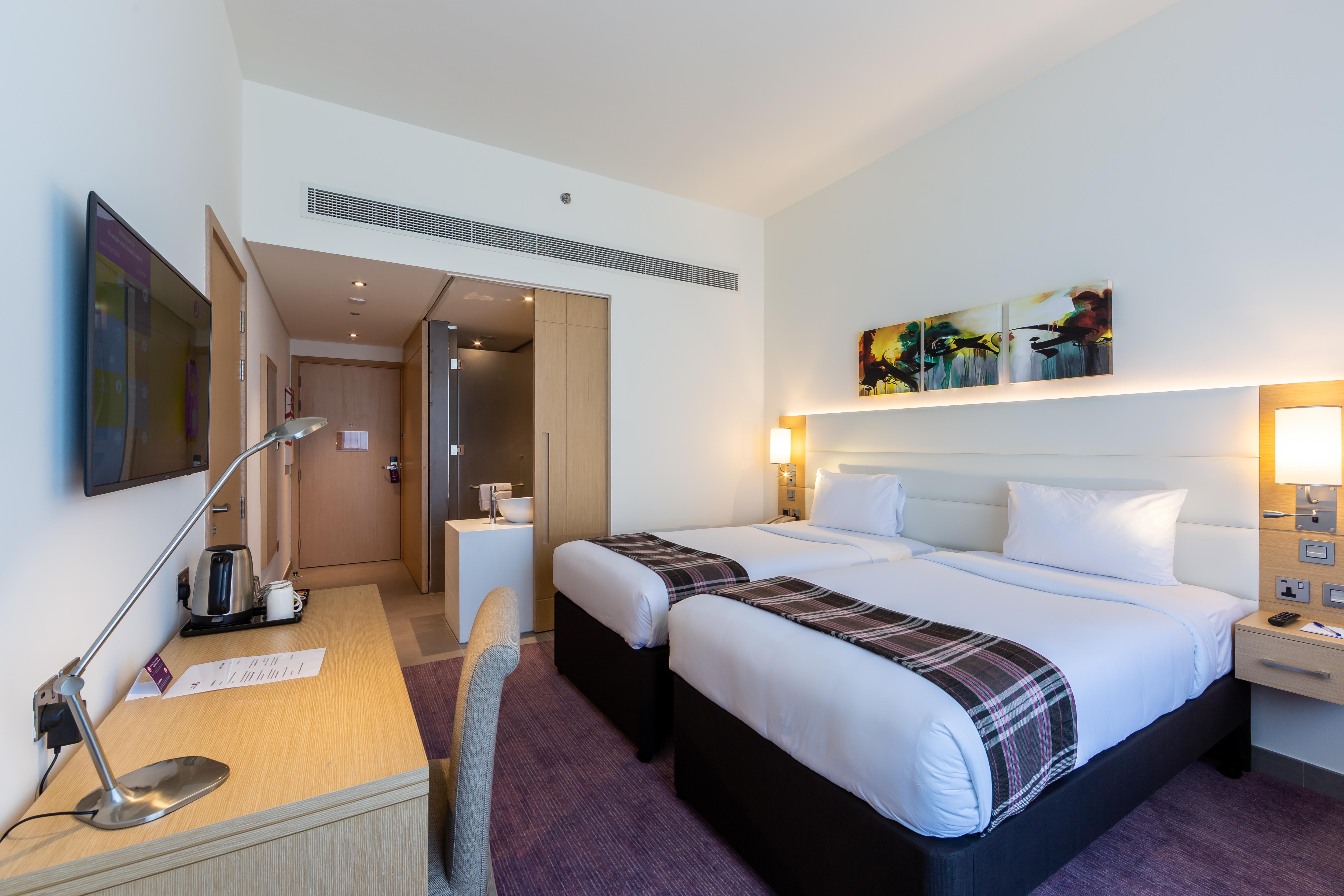 Premier Inn Dubai Dragon Mart Exteriér fotografie
